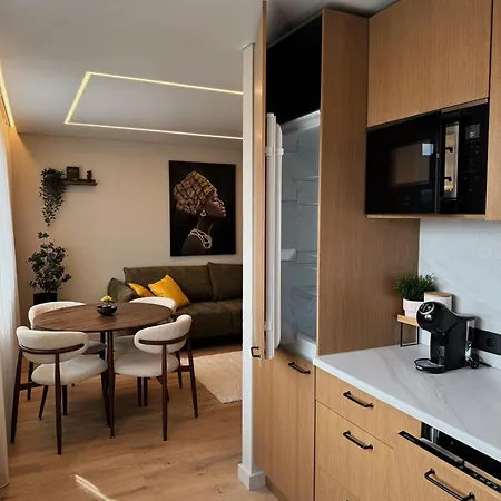 Modern With River View 아파트 페르누