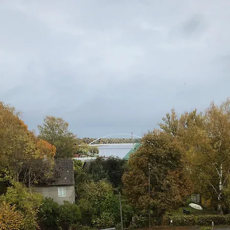 Modern With River View 페르누